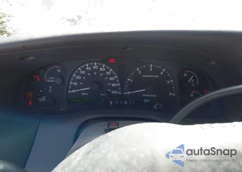 2001 Lincoln Navigator z USA, uszkodzony, nr VIN 5LMFU28R31LJ24737